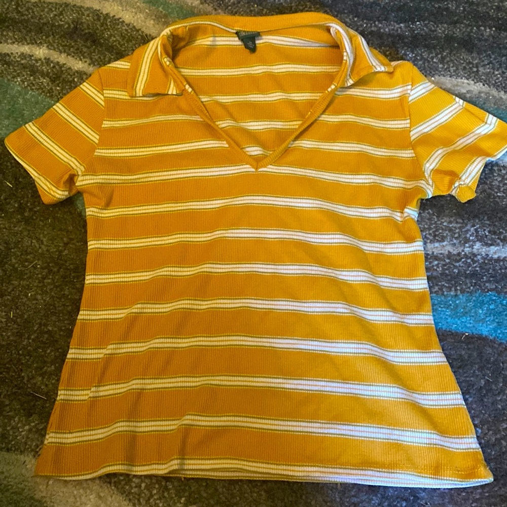 V neck with collar